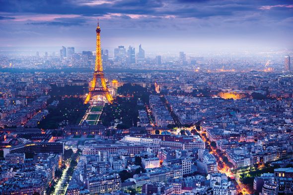 Widok z góry na Paryż i Wieżę Eiffel Panorama