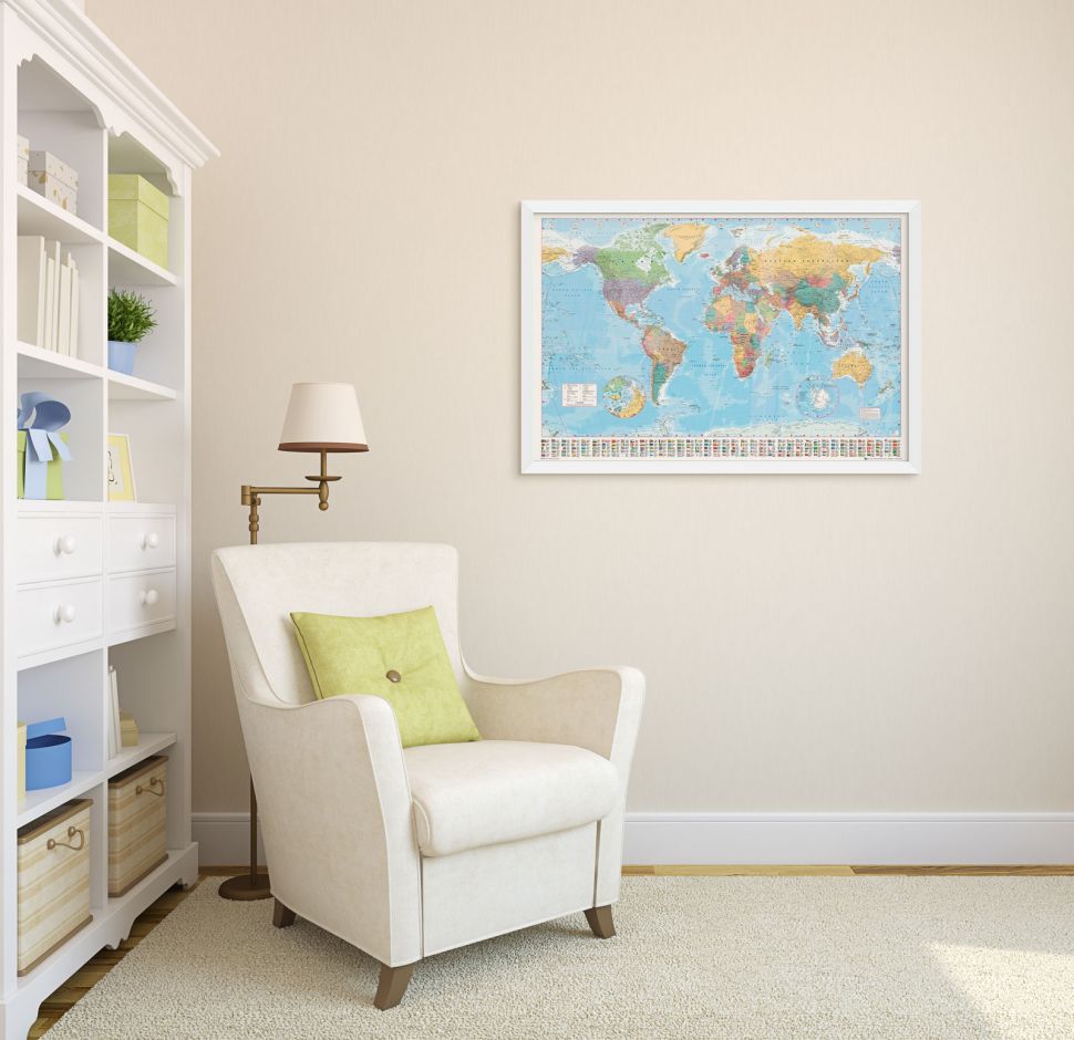 Plakat z Mapą Świata wiszący na białej ścianie
