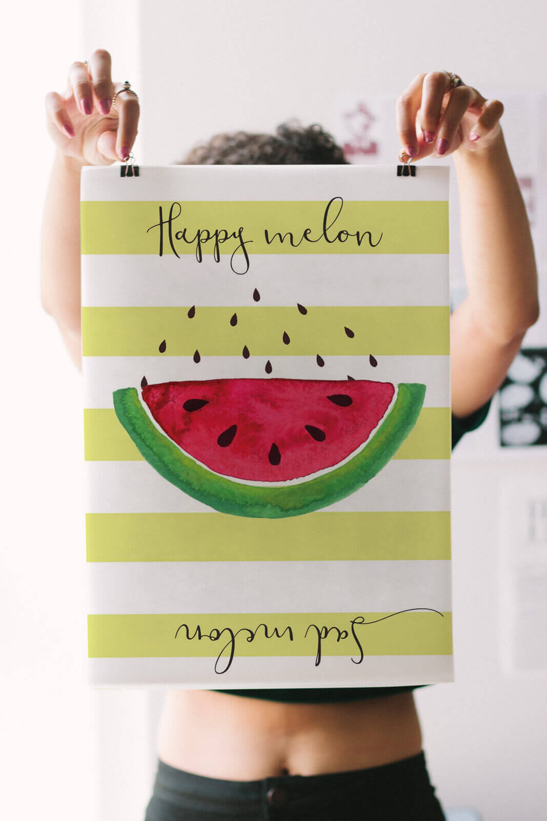 Poster Happy Melon na wieszakach