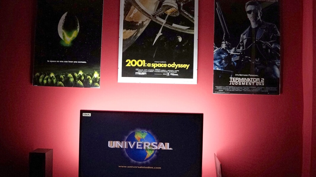 plakaty z filmu obcy, terminator i odyseja kosmiczna 